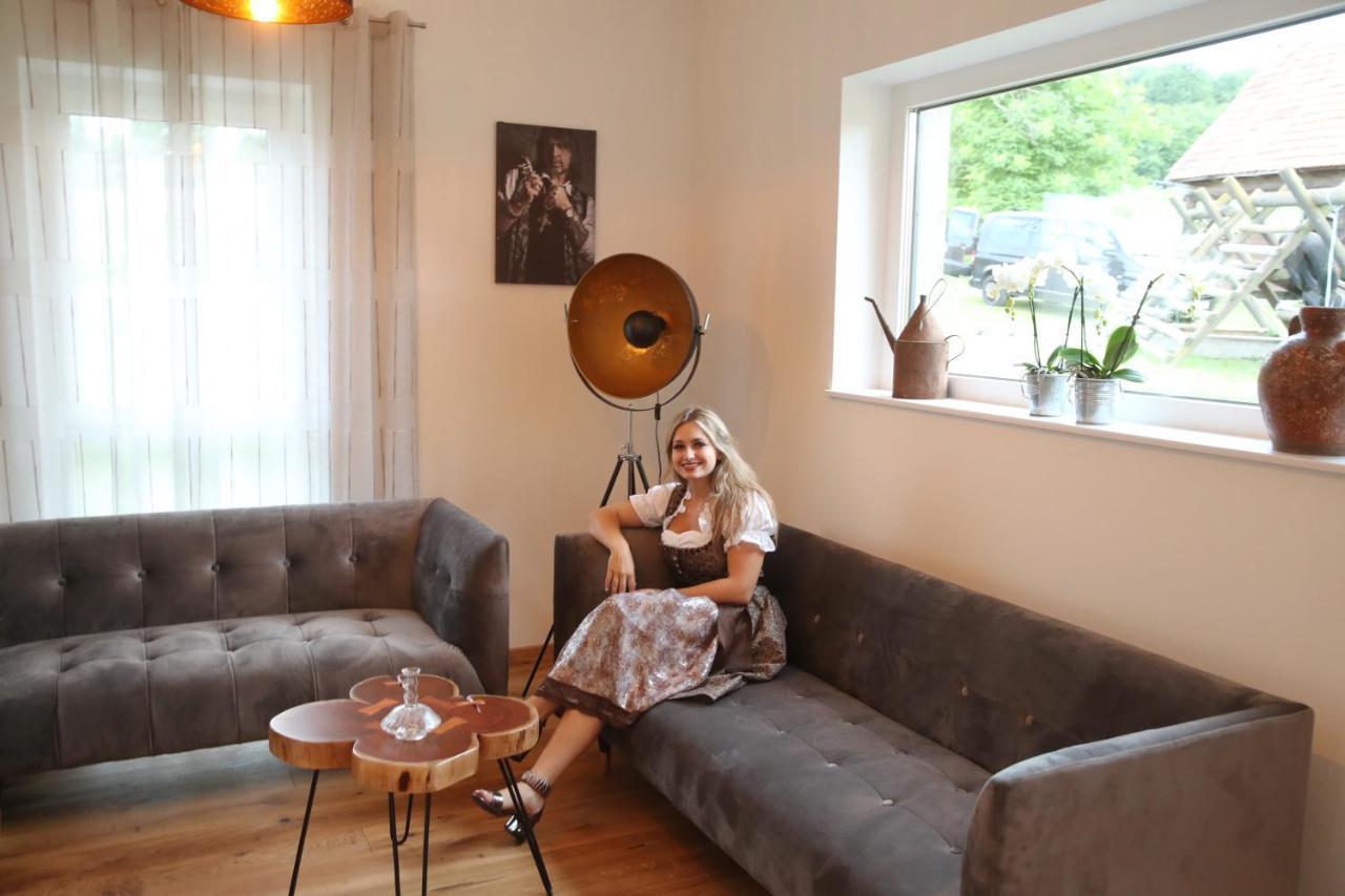 Steirerloft Apartment Sankt Peter am Ottersbach Екстериор снимка